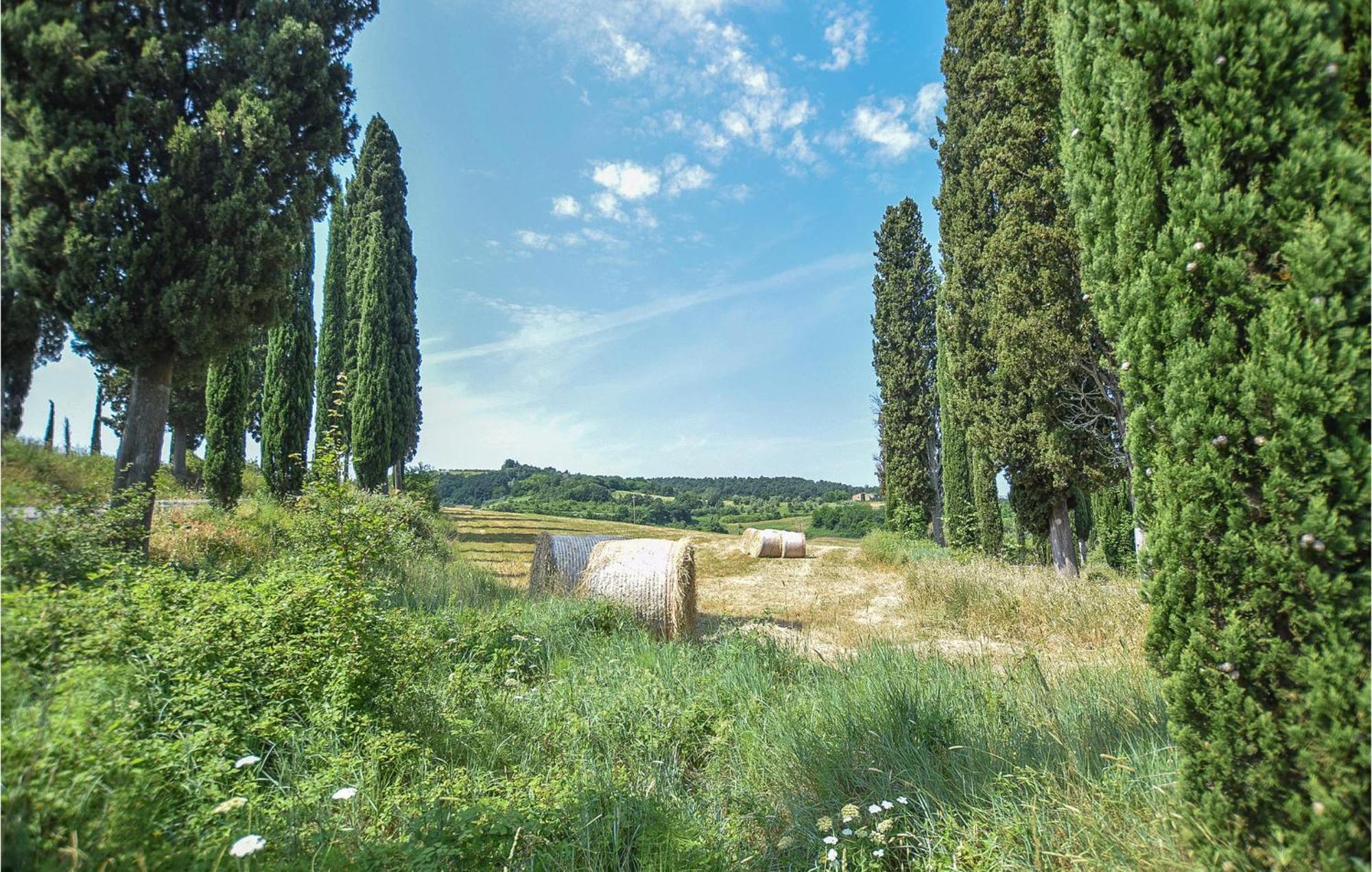 Awesome Home In Montefoscoli With Wifi Exterior foto